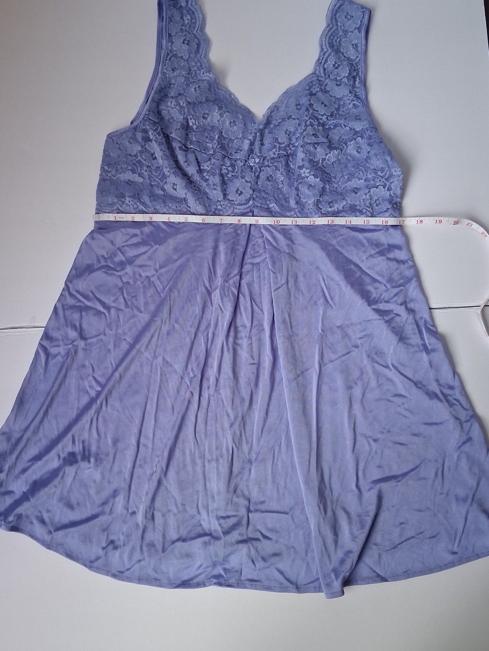 Lavender Lace-Trim Sleep Chemise with V-Neck
